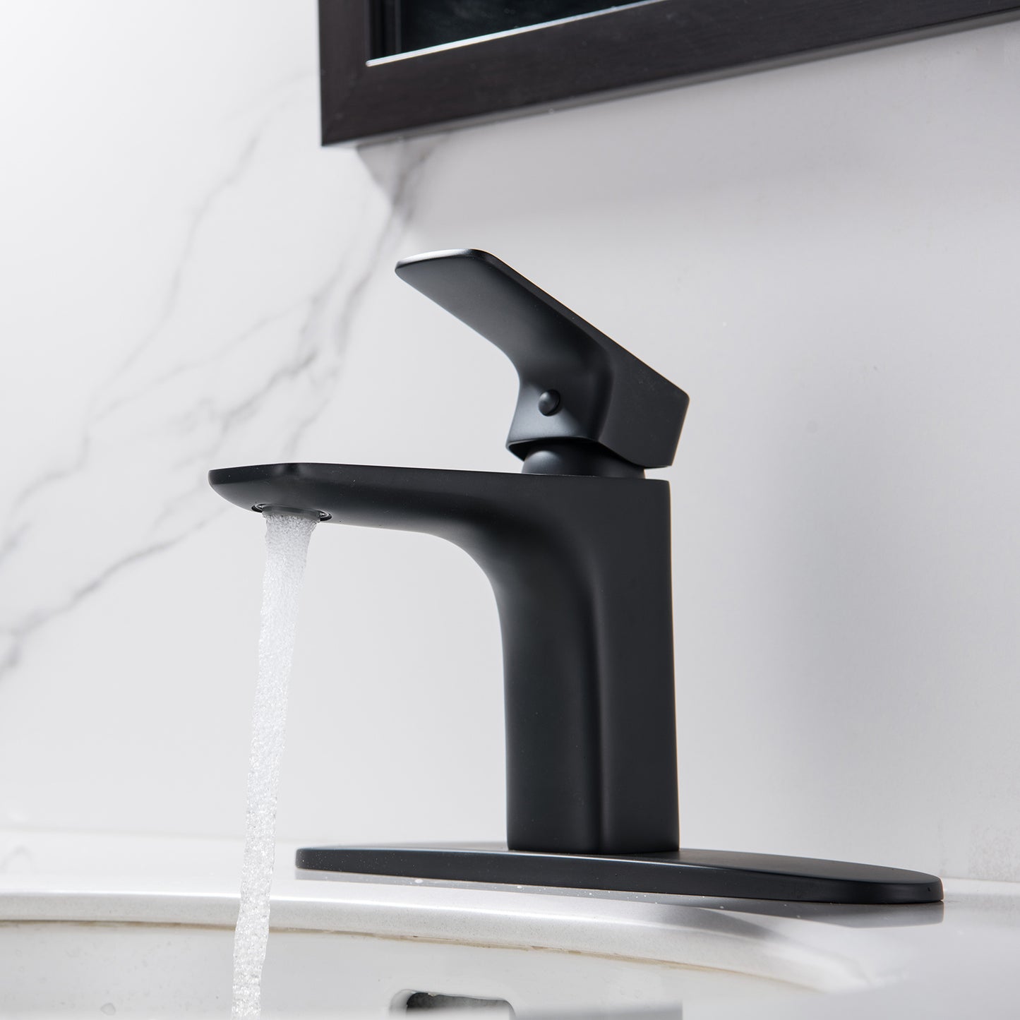Black Bathroom Faucet Single Handle Bathroom Sink Faucet with Deck Plate RBF65012MBP