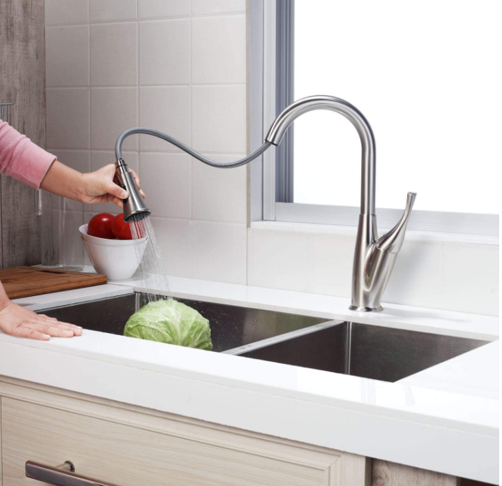 Lordear Single Handle Kitchen Faucet Single Hole Kitchen Sink Faucet