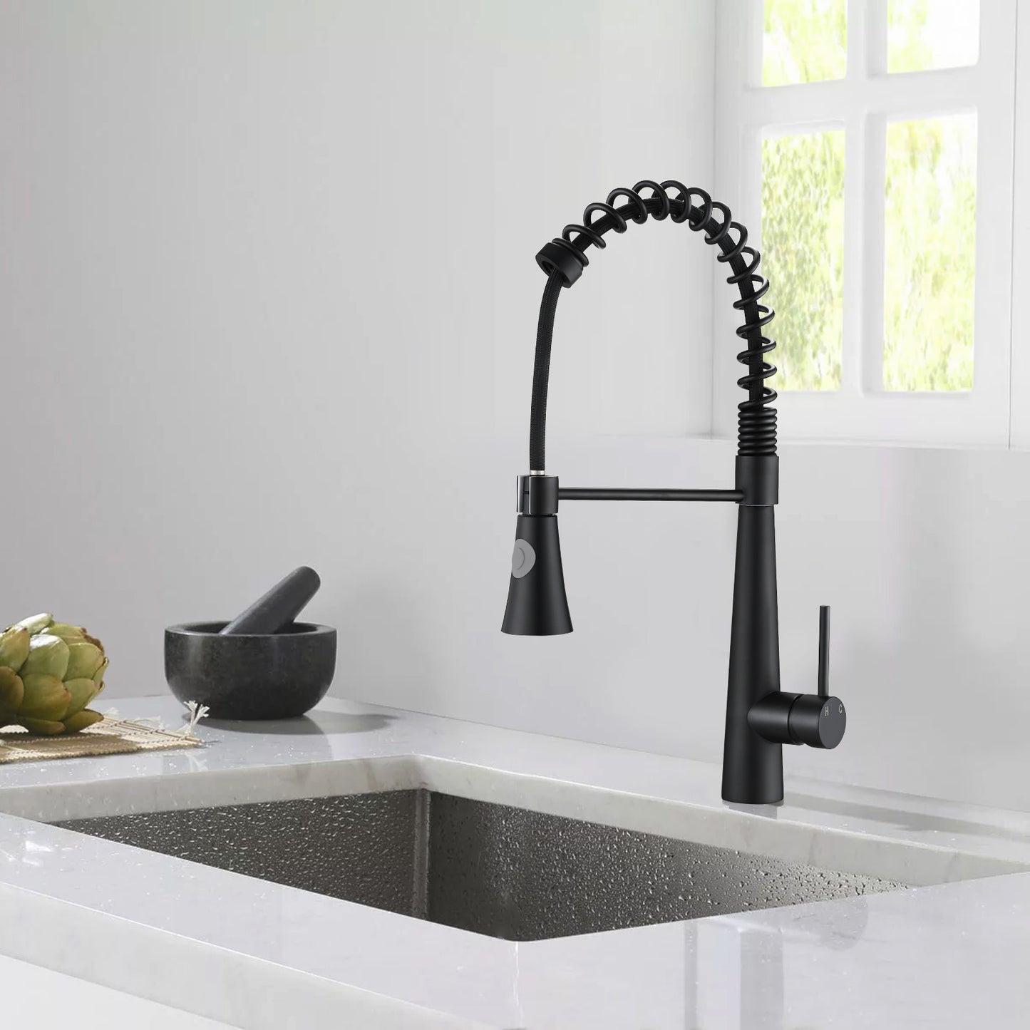 Kitchen Faucet with Pull Down Sprayer Matte Black